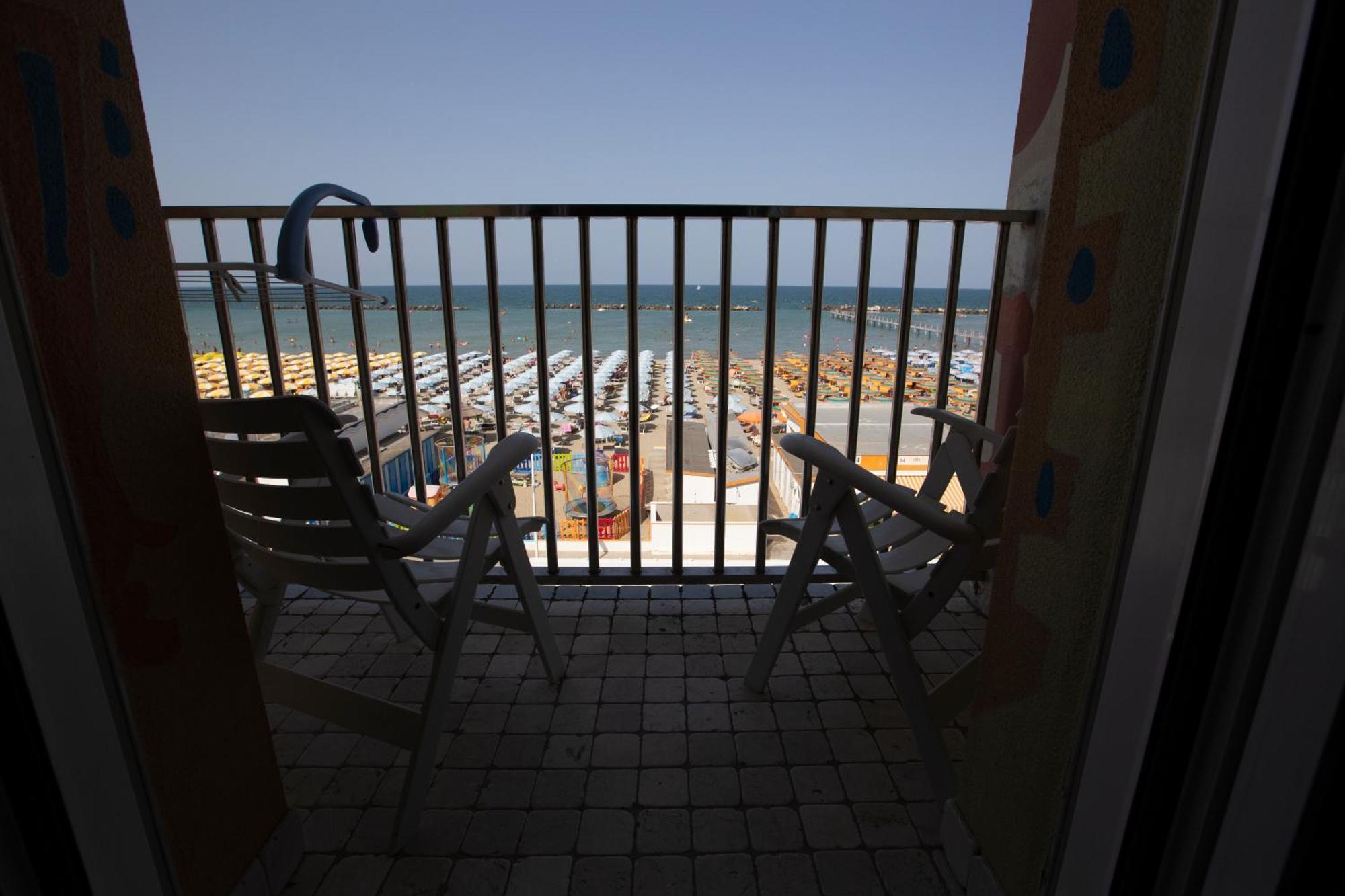 Hotel Stella Maris Cesenatico Esterno foto