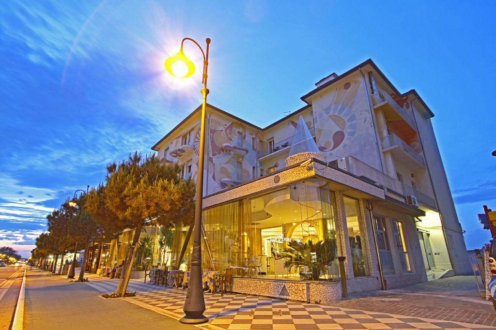 Hotel Stella Maris Cesenatico Esterno foto