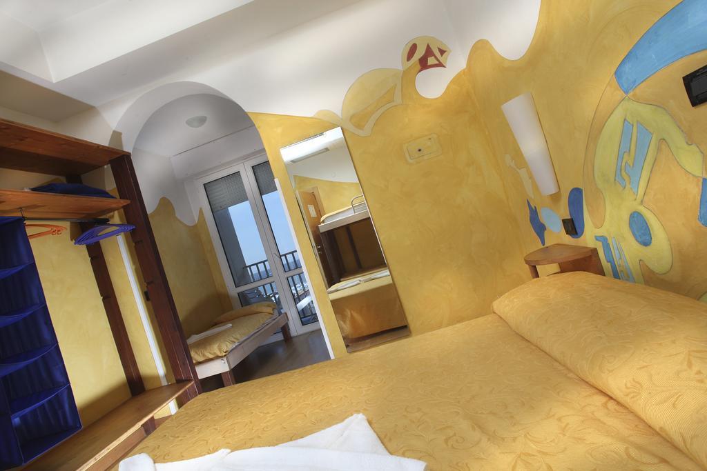 Hotel Stella Maris Cesenatico Esterno foto