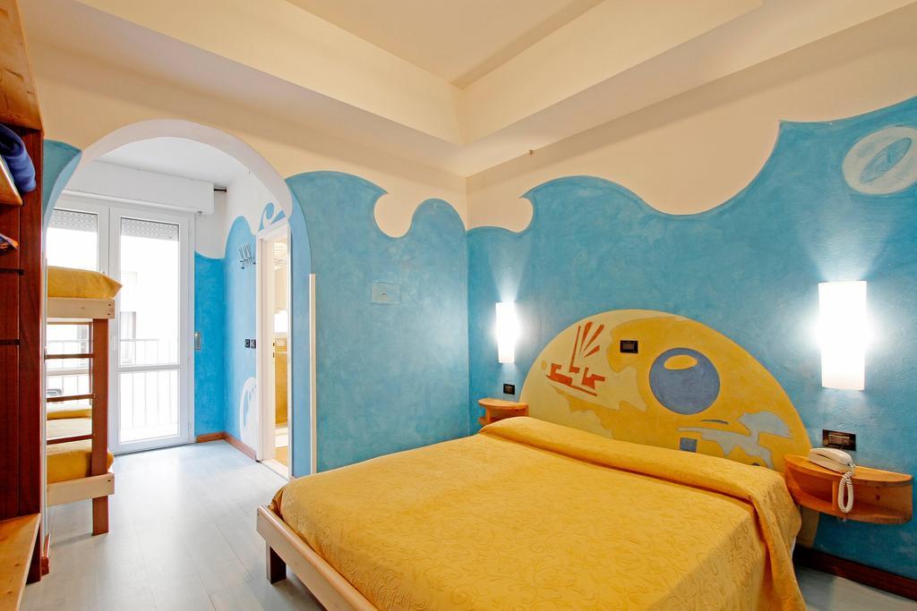 Hotel Stella Maris Cesenatico Esterno foto