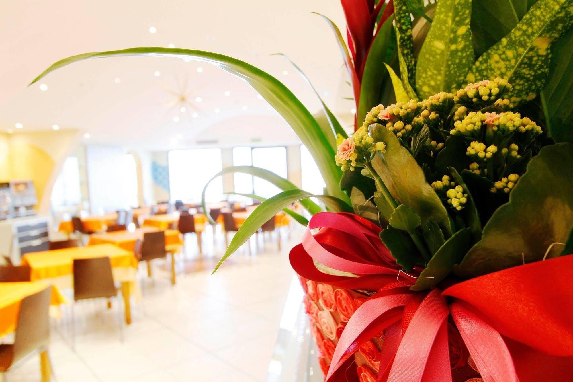 Hotel Stella Maris Cesenatico Esterno foto