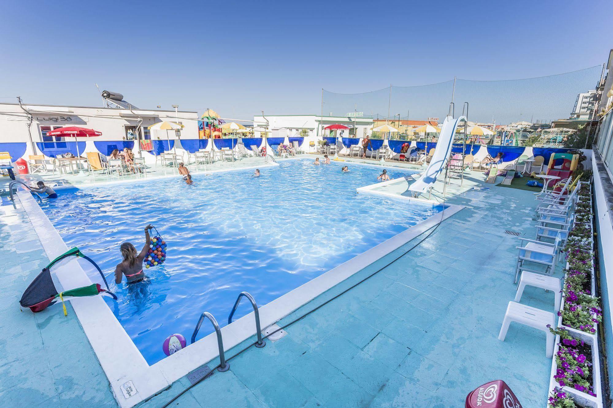 Hotel Stella Maris Cesenatico Esterno foto